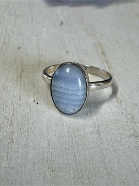 Sterling Silver Blue Lace Agate Oval Gemstone Ring - Blue Size 10